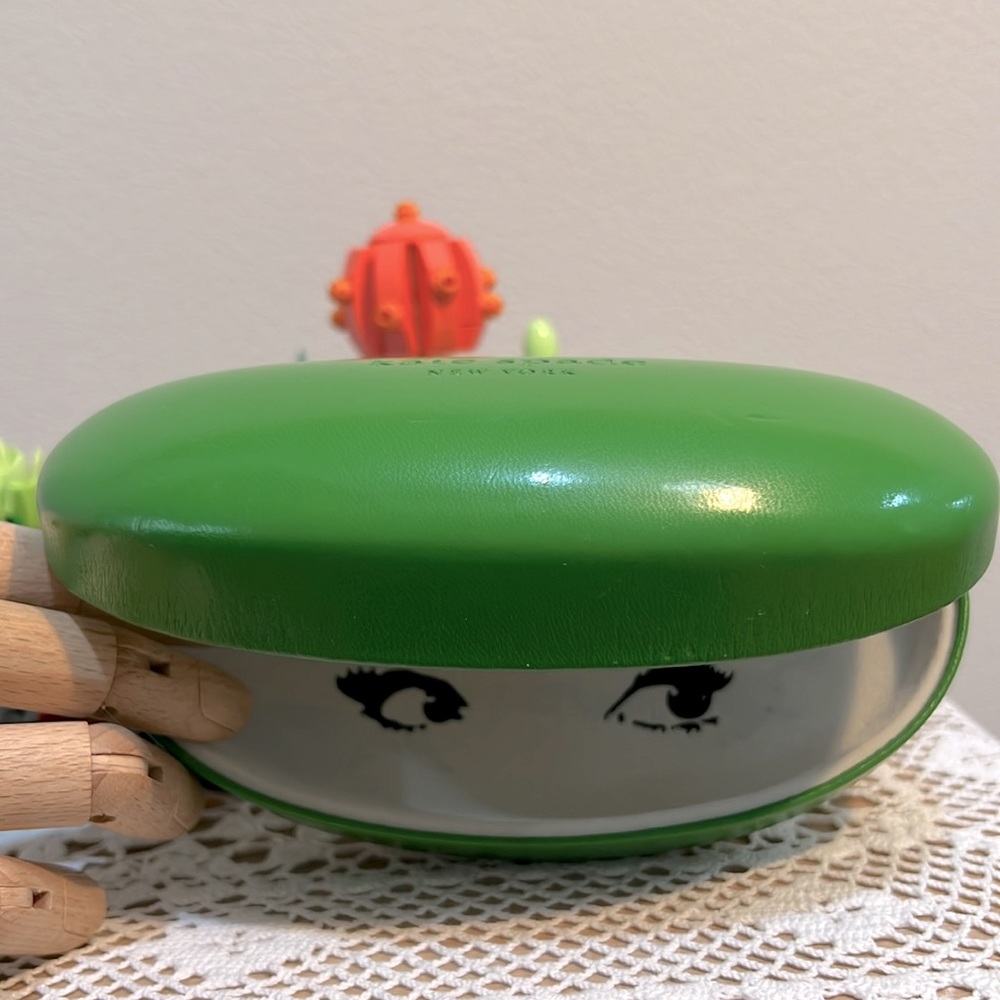 Kate spade sunglasses case - Picture 2 of 15